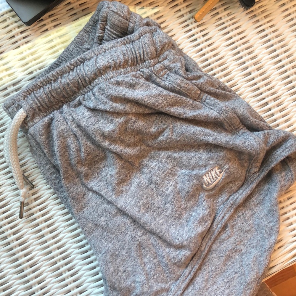 nike short shorts